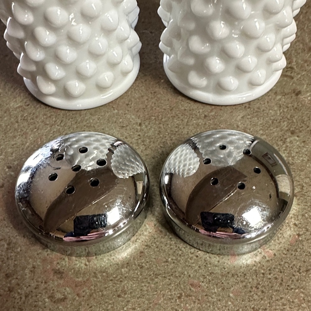 Fenton White Hobnail Salt and Pepper Shakers with Silver Tops - Picture 4 of 9
